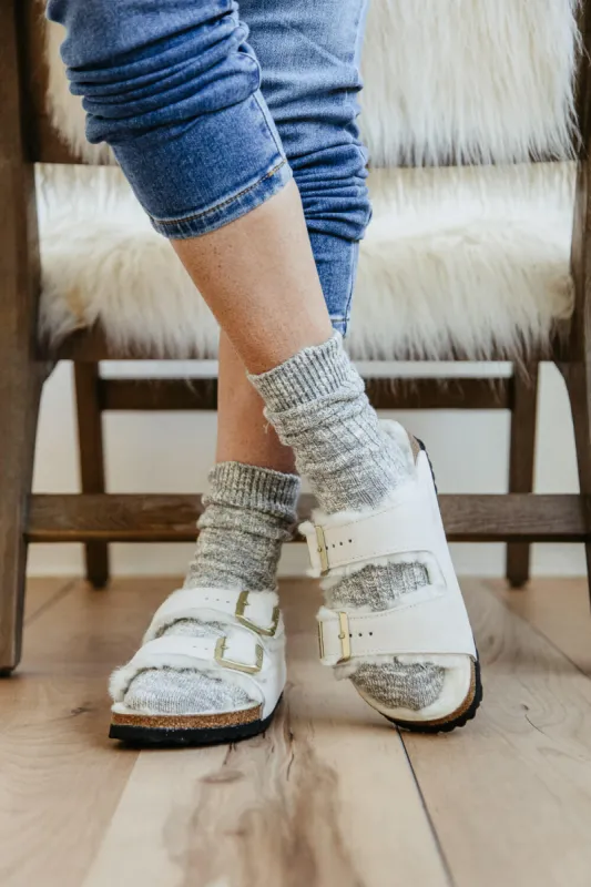 Birkenstock Arizona Shearling Sandals for Women in Antique White | 1026193 sold by Glik’s