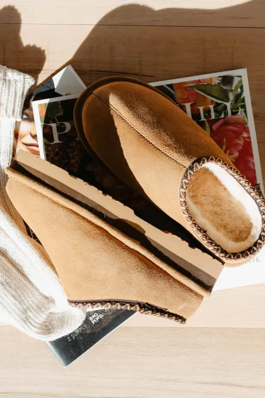 Bearpaw Martis Platform Slipper Clogs for Women in Iced Coffee | 3038W-245 ICE COFFEE sold by Glik’s