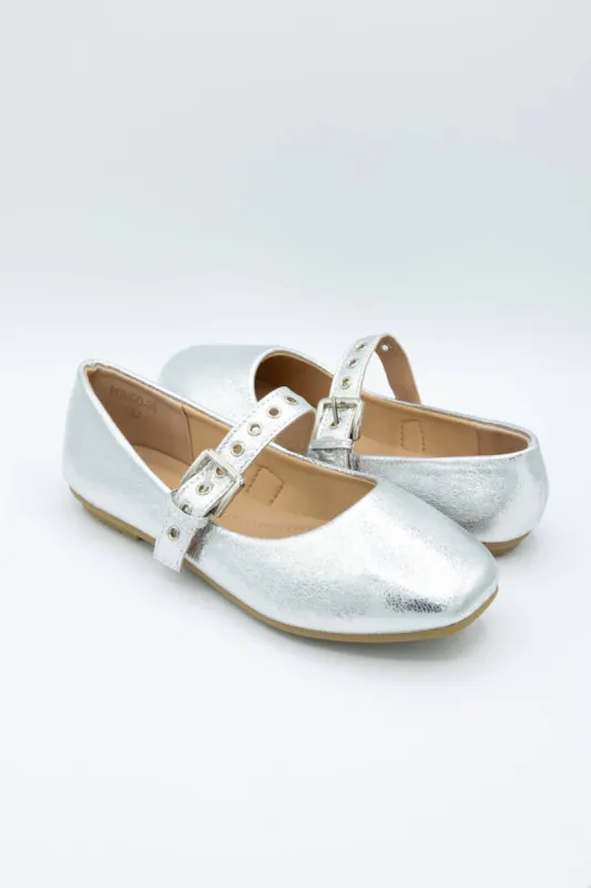 Top Moda Buckle Flats for Women in Silver | PONGO-36 SILVER sold by Glik’s