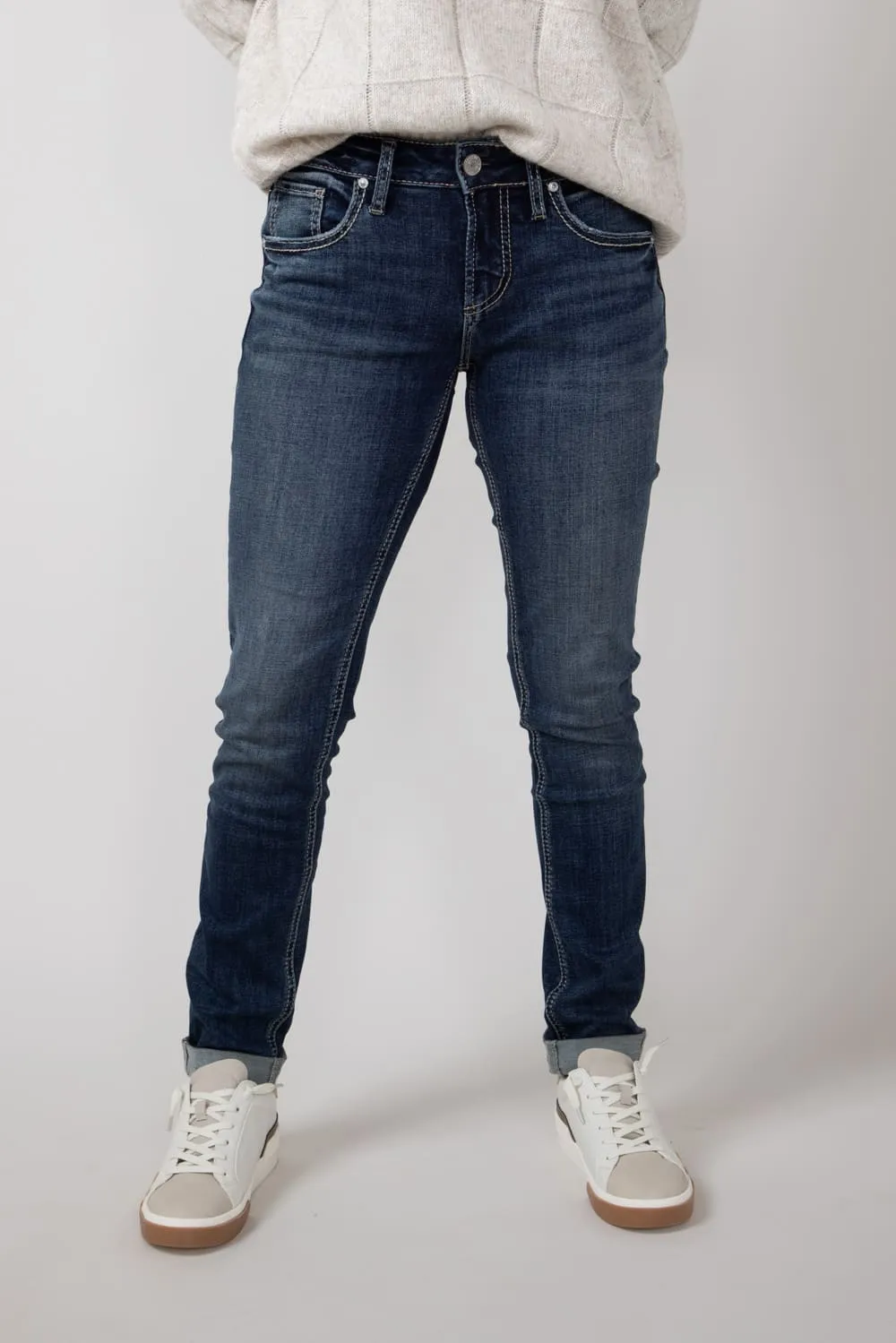 Silver Jeans Mid Rise Girlfriend Jeans for Women | L27137ECF332 sold by Glik’s product image thumbnail 3