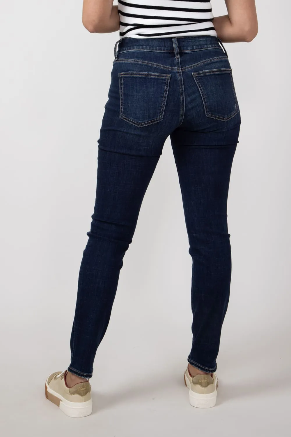 Silver Jeans Mid Rise Suki Skinny Jeans for Women | L93151CVS413 sold by Glik’s product image thumbnail 3