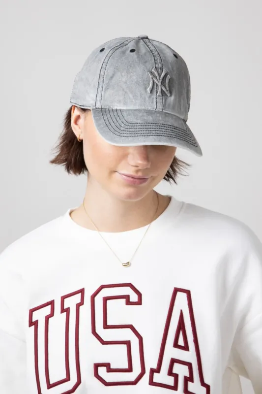'47 New York Yankees Clean Up Hat in Black Mist | B-MISTE17GWS-BK sold by Glik’s