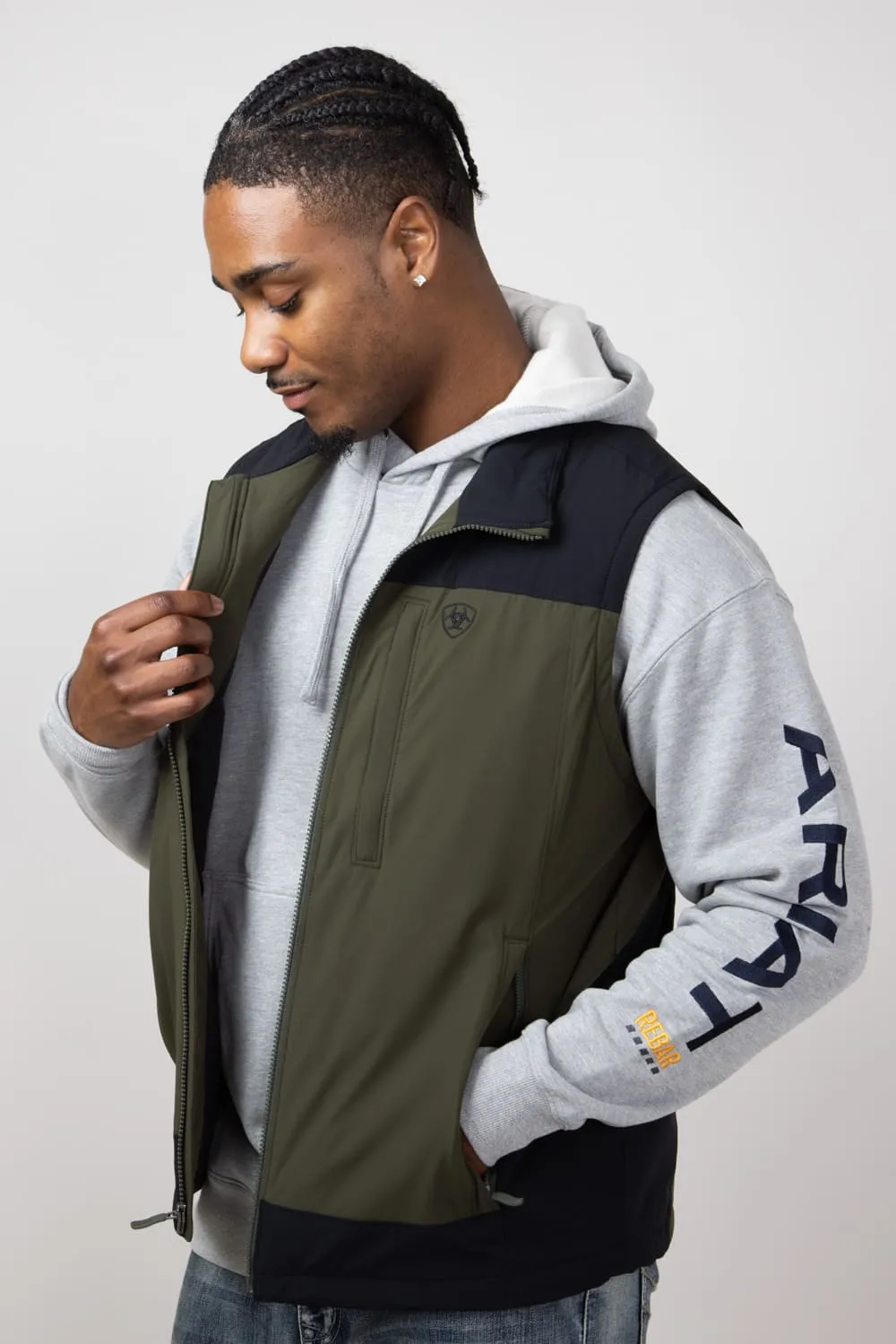 Ariat Pioneer StretchShell Vest for Men in Relic | 10052481-RELIC sold by Glik’s product image thumbnail 5