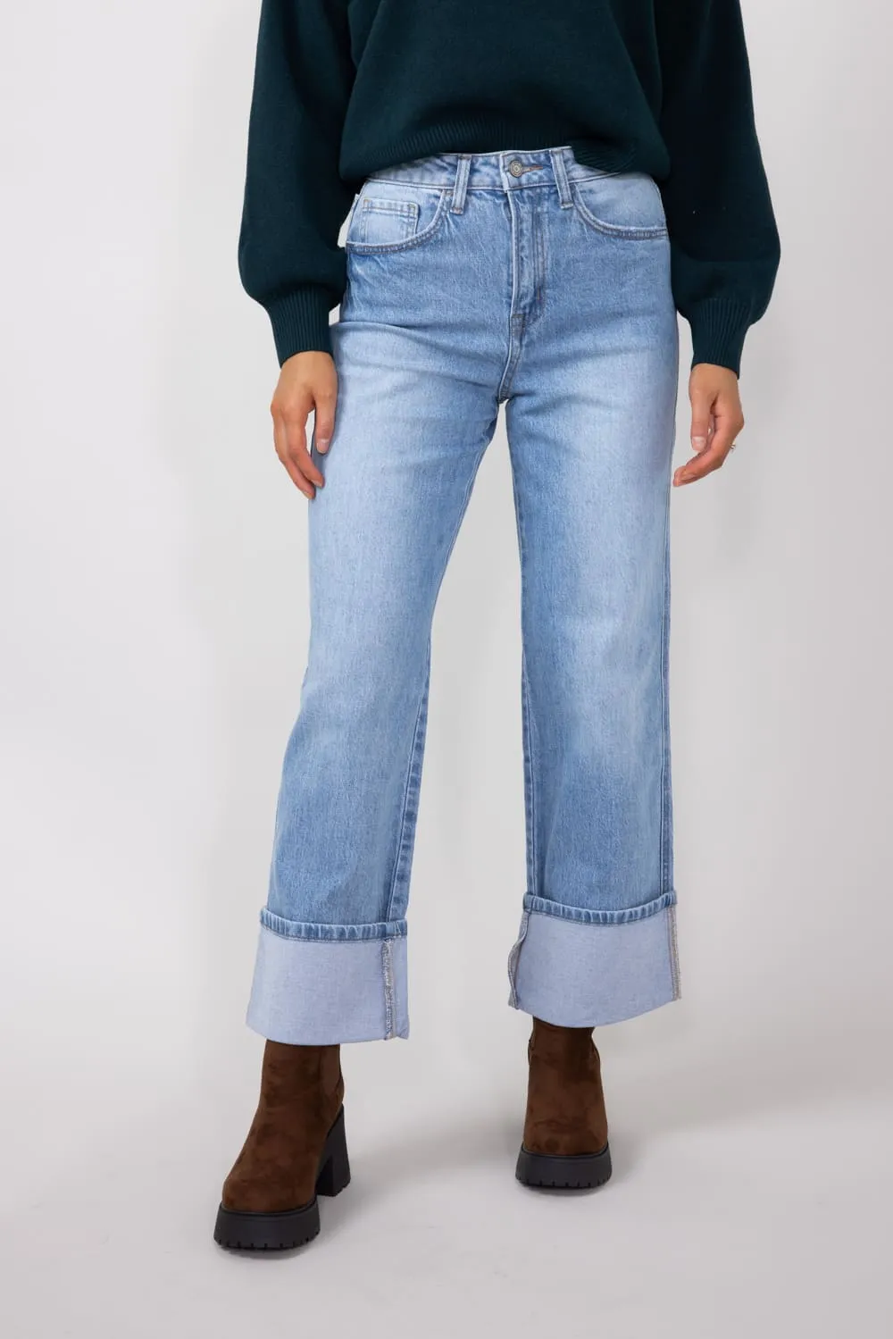 Vervet Gabby Super High-Rise Baggy Straight Jeans for Women in Medium Wash | T6513 sold by Glik’s