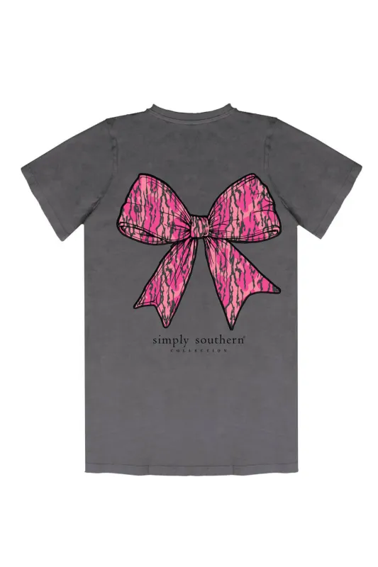 Simply Southern Plus Size Camo Bow Better T-Shirt for Women in Washed Coal | EXT-SS-CAMOBOW-WSHCOAL sold by Glik’s