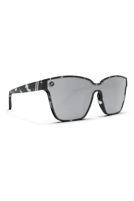 Blenders Buttertron Sunglasses in Sterling Lady | 20600308699XN made by Glik’s