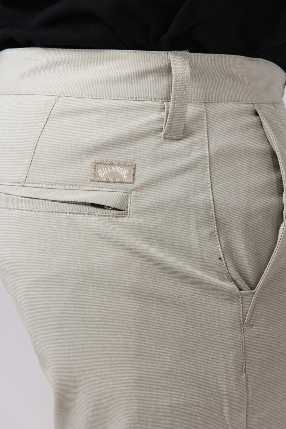 Billabong Crossfire Submersible 8” Hybrid Shorts for Men in Beige | 24A321506-MOON sold by Glik’s product image thumbnail 4