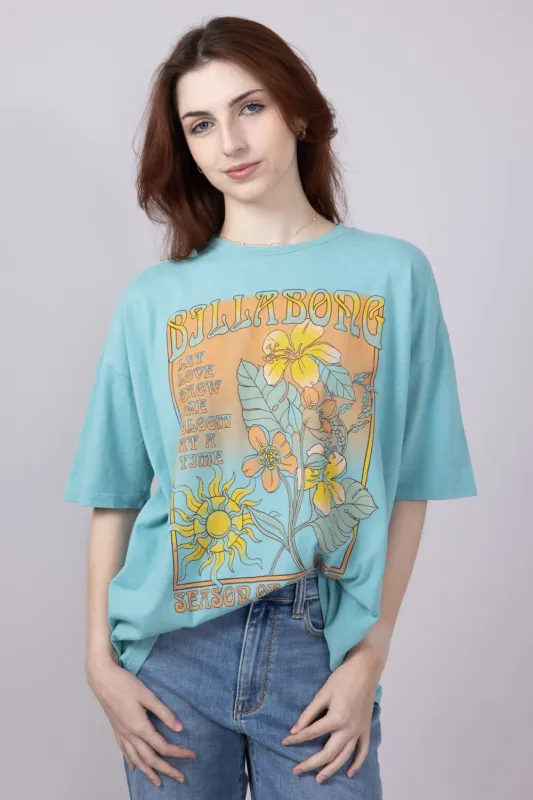 Billabong Daylight Blooms Oversized Graphic T-Shirt for Women in Blue | 24B352516-MYB sold by Glik’s