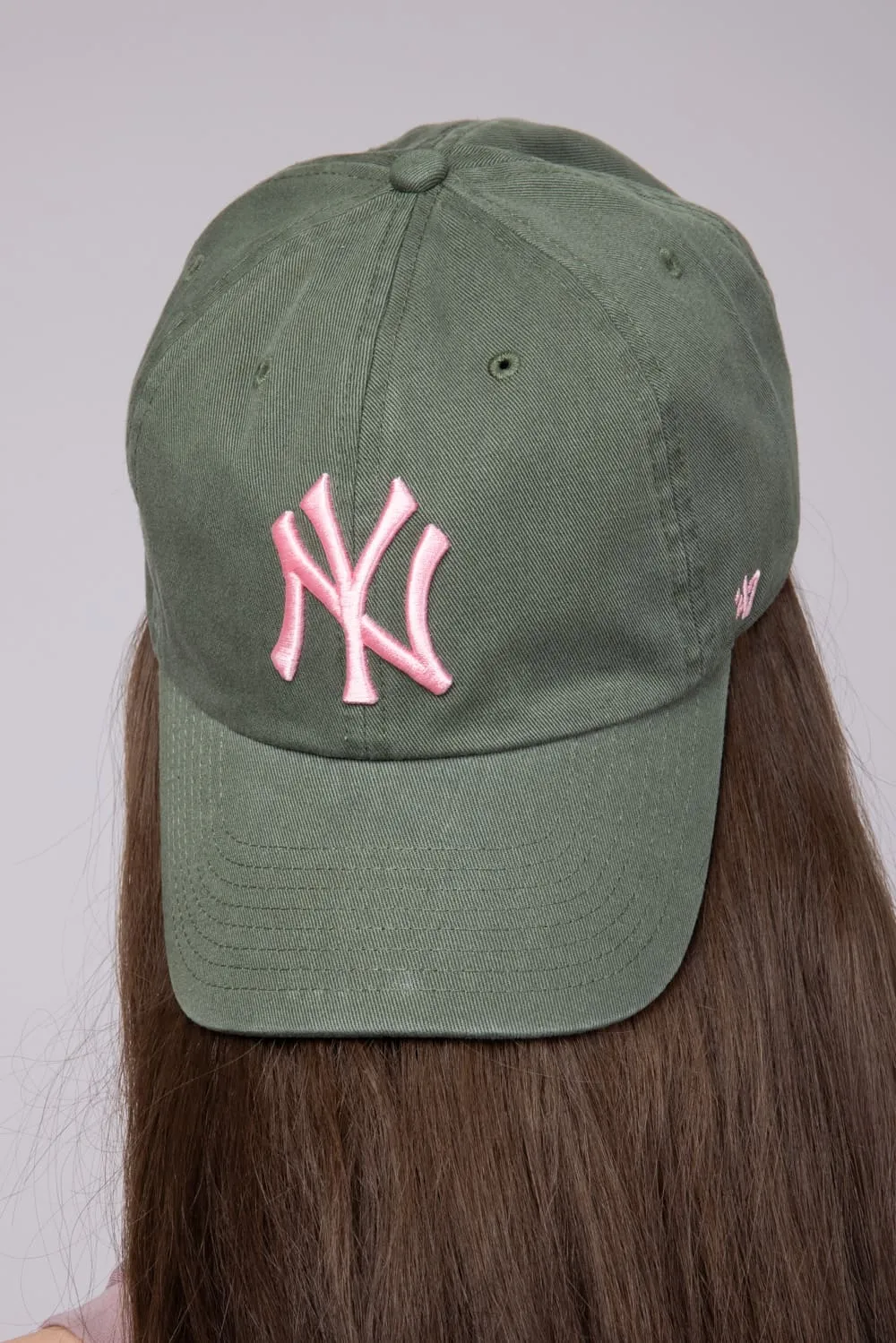 '47 New York Yankees Clean Up Hat in Moss Green | B-RGW17GWSNL-MS sold by Glik’s