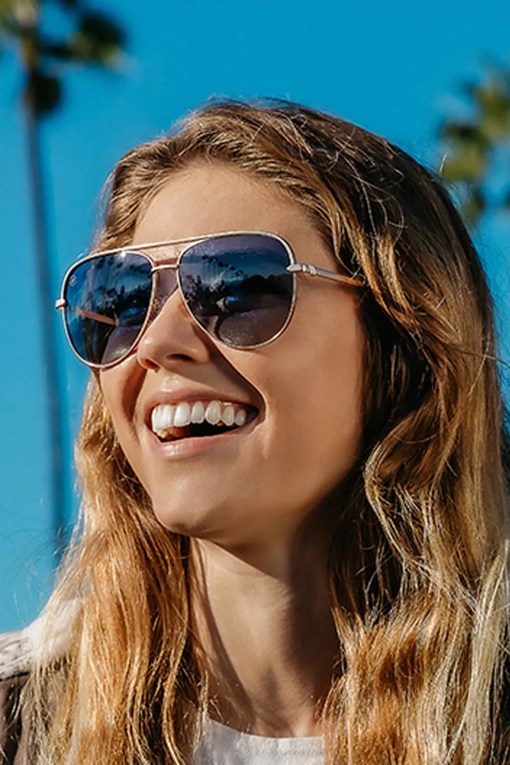 Blenders Shadow Sunglasses in Matte Gold | 20603908I60C3 sold by Glik’s product image thumbnail 3