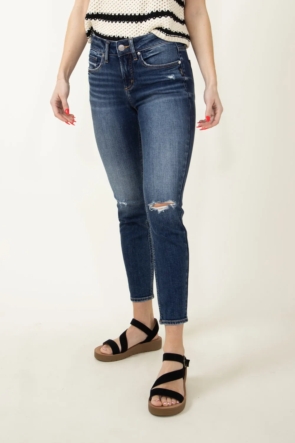 Silver Jeans Suki Skinny Jeans for Women | L93136SCV375 sold by Glik’s product image thumbnail 4