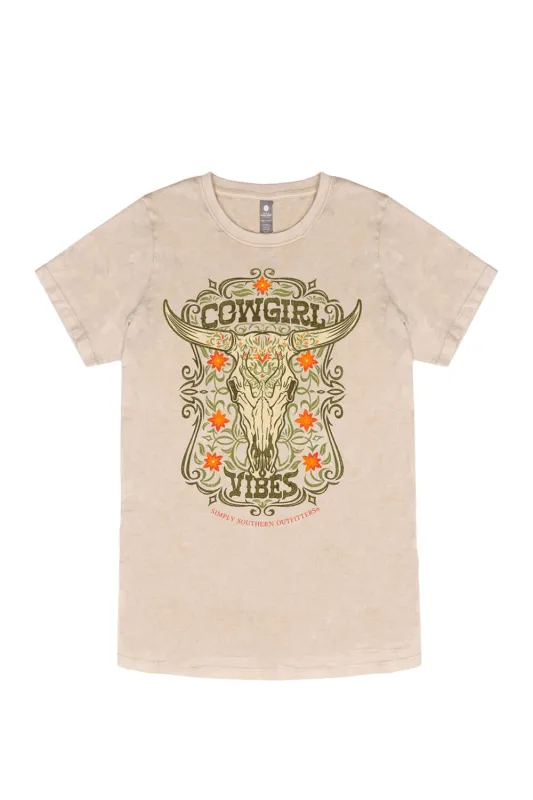 Simply Southern Plus Size Cowgirl Vibes T-Shirt for Women in Washed Ecru | EXT-SS-COWGIRLVIBES-WSHECRU sold by Glik’s