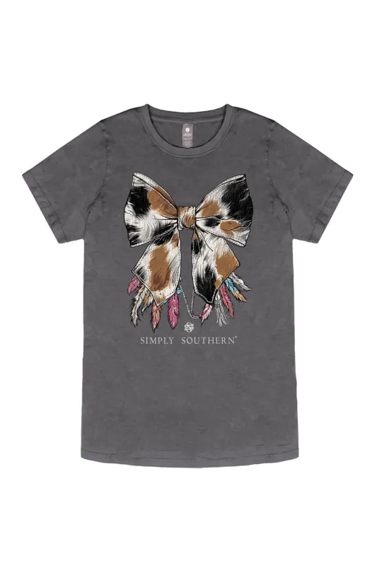 Simply Southern Plus Size Cow Bow T-Shirt for Women in Washed Coal | EXT-SS-COWBOW-WSHCOAL sold by Glik’s