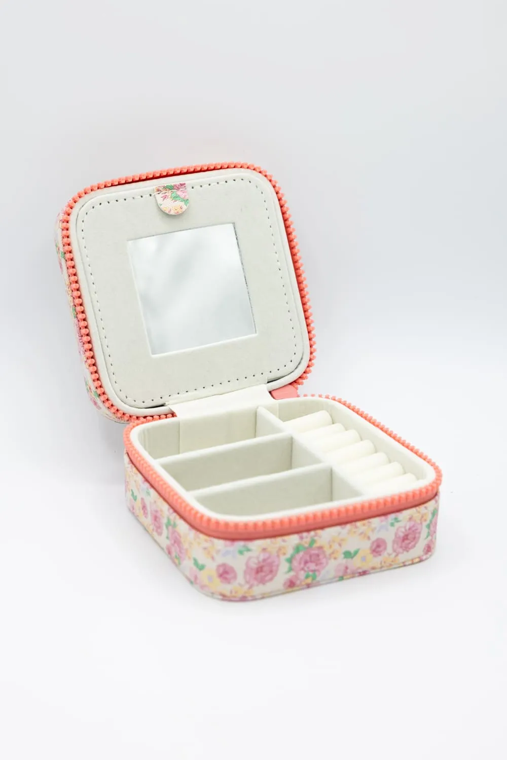 Simply Southern Jewelry Box Case in Yellow Floral | 0225-BAG-JWLCASE-LTBLM sold by Glik’s product image thumbnail 2