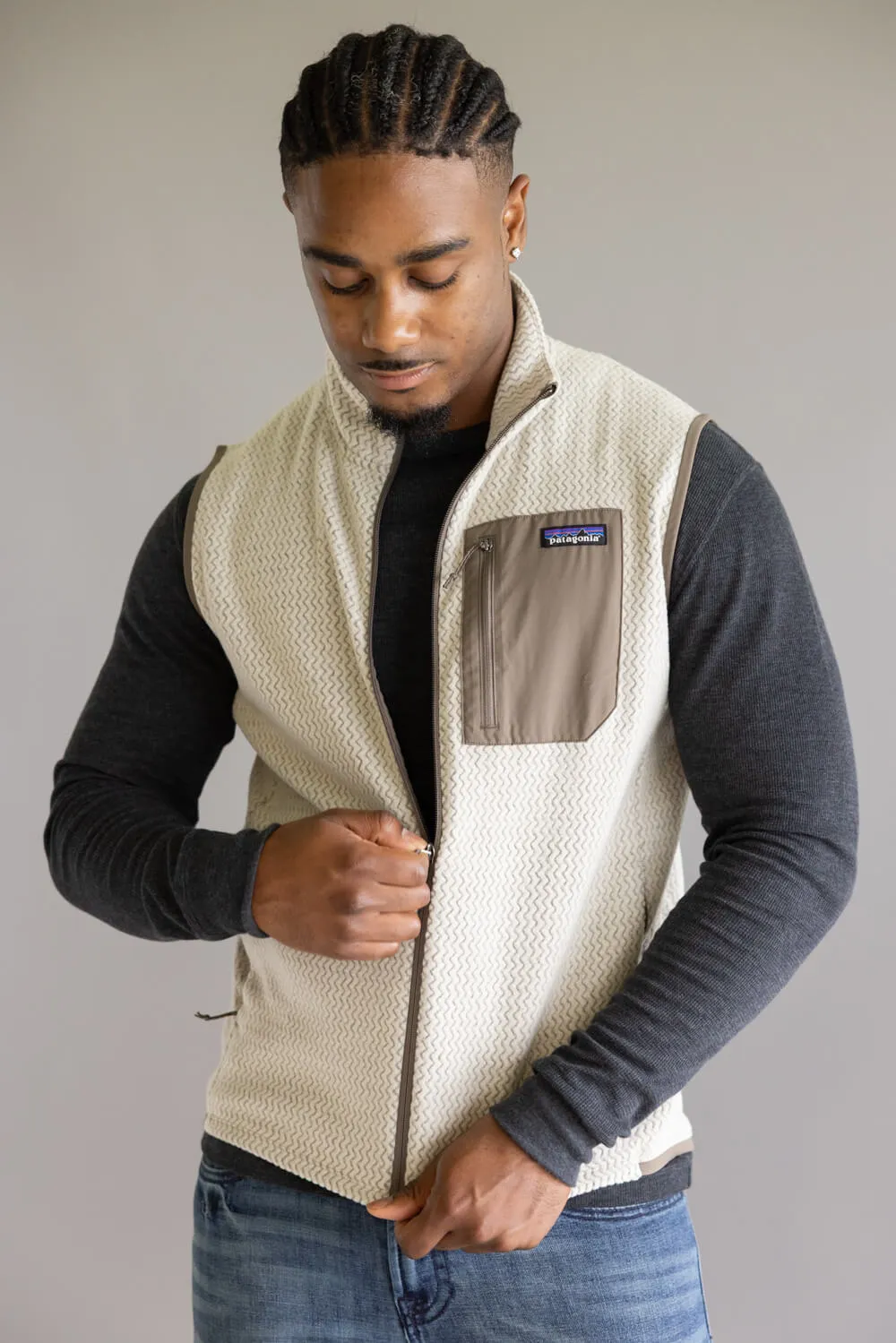 Patagonia Men’s R1 Air Vest in Pelican | 40285-PLCN PELICAN sold by Glik’s product image thumbnail 5