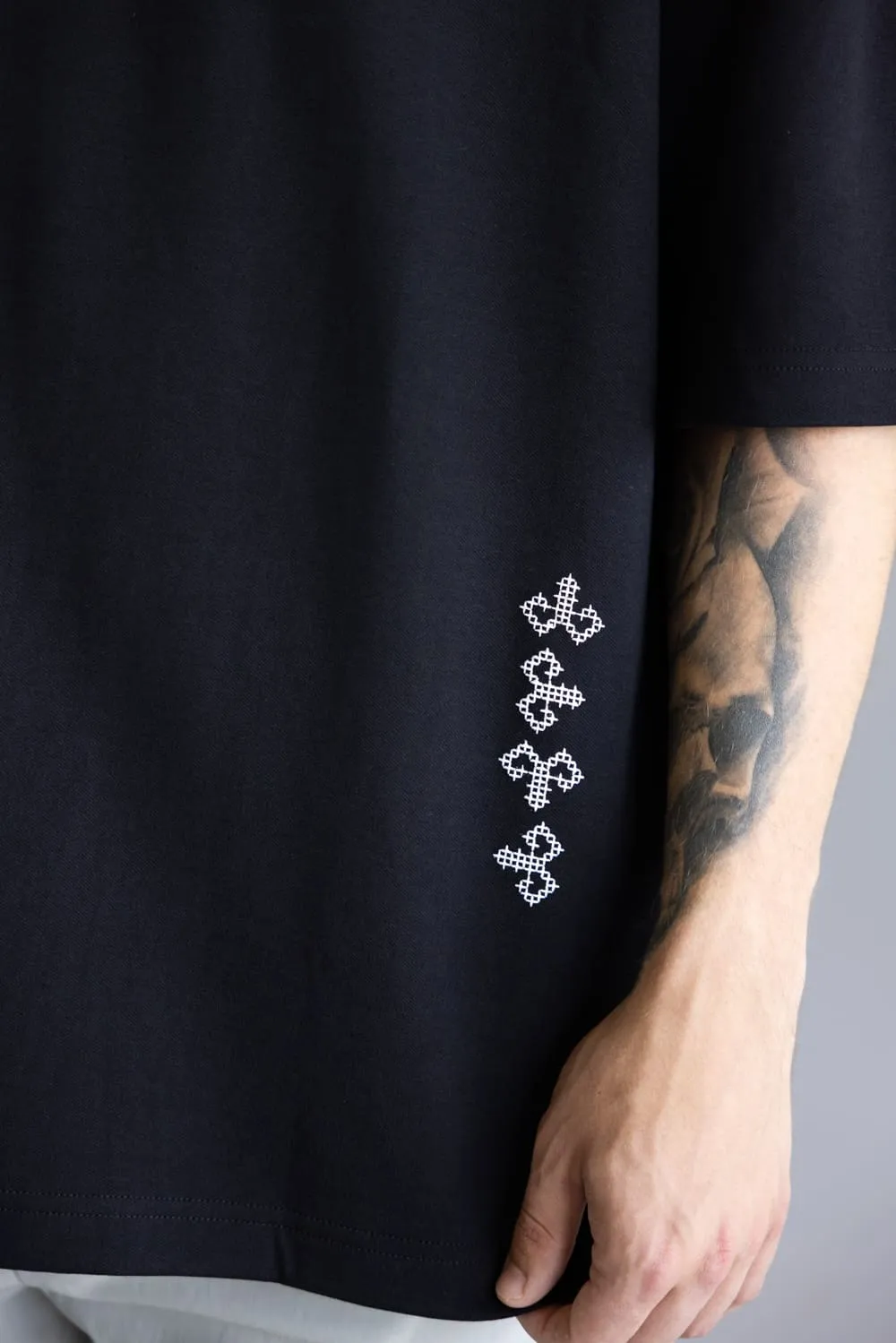 Denim & Flower White Geo Embroidered T-Shirt for Men in Black | CKTS-C492 sold by Glik’s product image thumbnail 2