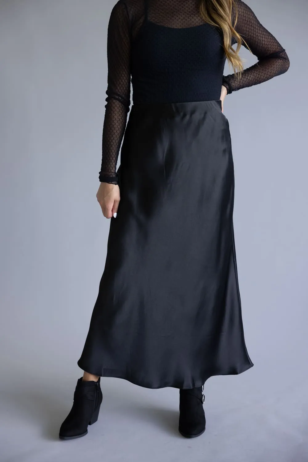 Elastic Waist Satin Maxi Skirt for Women in Black | DZ25F160-BLACK sold by Glik’s product image thumbnail 3