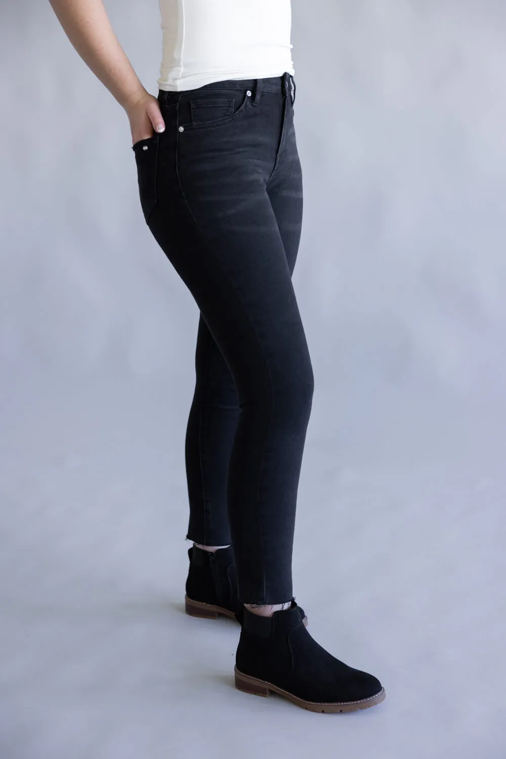 Mica High Rise Crop Skinny Jeans for Women in Black | MDP-S3490 sold by Glik’s product image thumbnail 3
