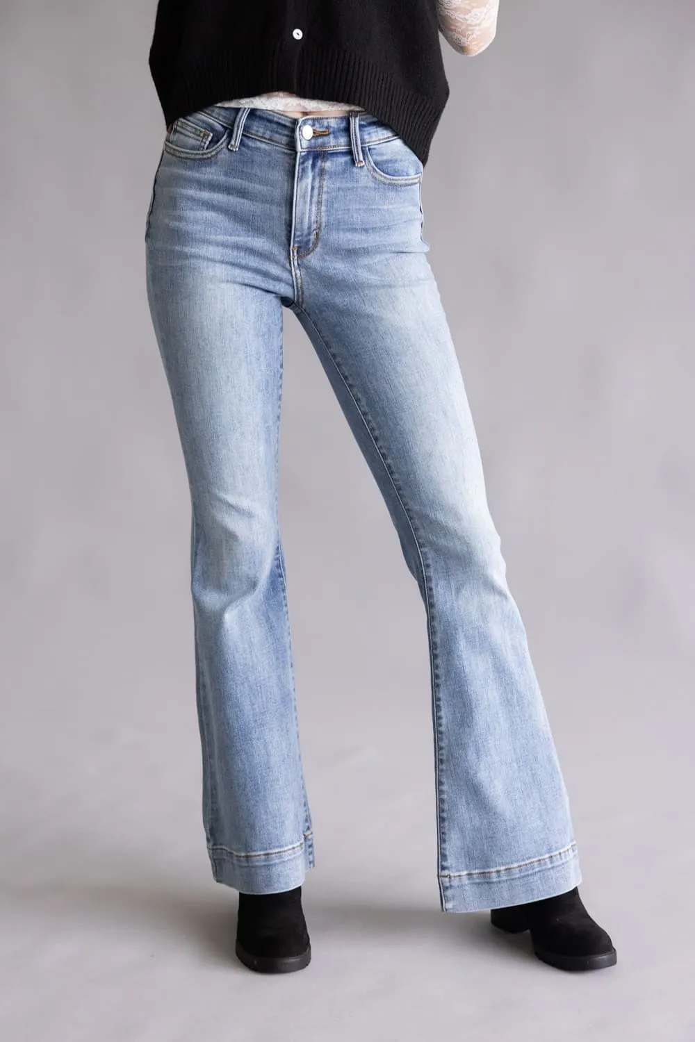 Vervet Legendary Mid-Rise Trouser Hem Bootcut Jeans for Women | T6243 sold by Glik’s product image thumbnail 3