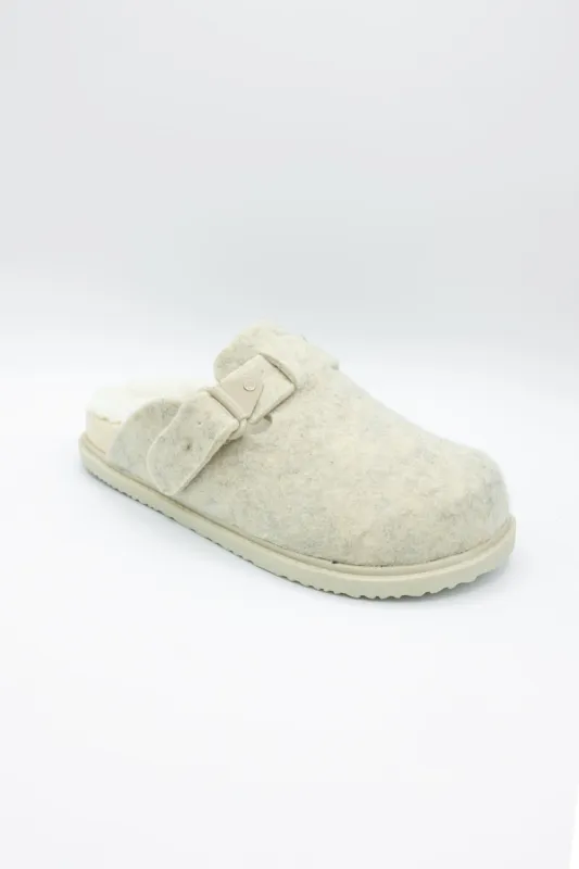 Beach by Matisse Portland Slippers for Women sold by Glik’s