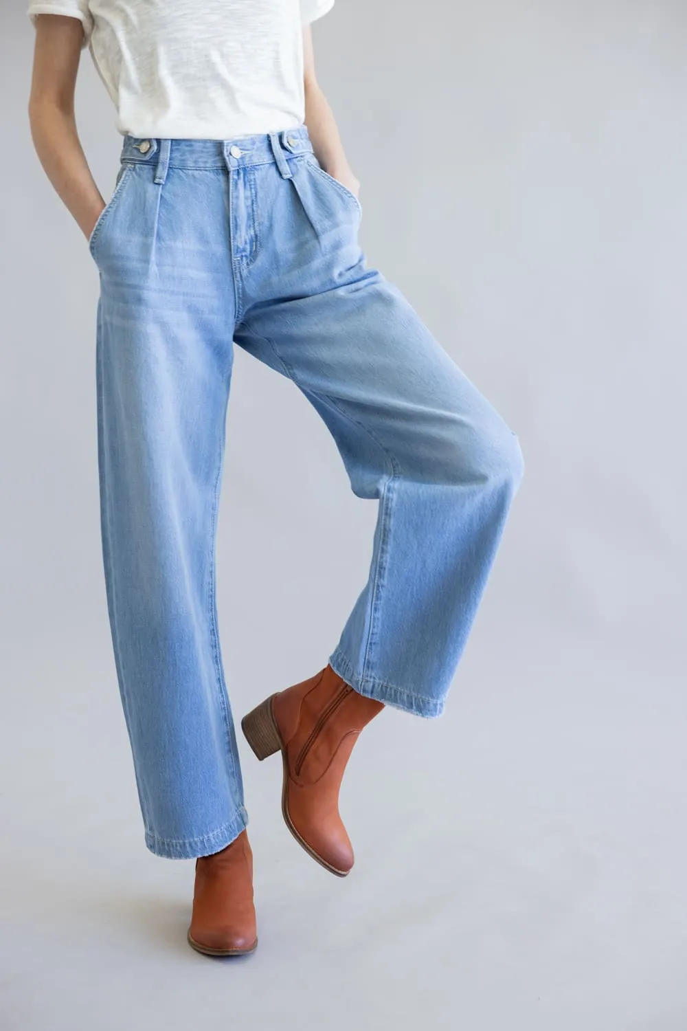 Vervet High Rise Pleated Barrel Jeans for Women | V3617 sold by Glik’s product image thumbnail 5