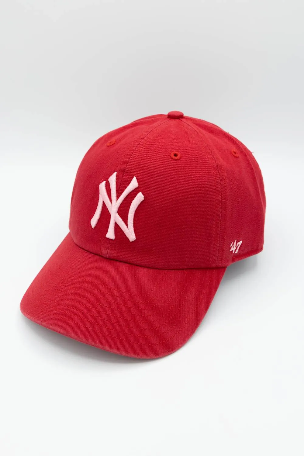 47 New York Yankees Clean Up Hat in Red and Pink | B-NLRGW17GWS-RDC sold by Glik’s product image thumbnail 4
