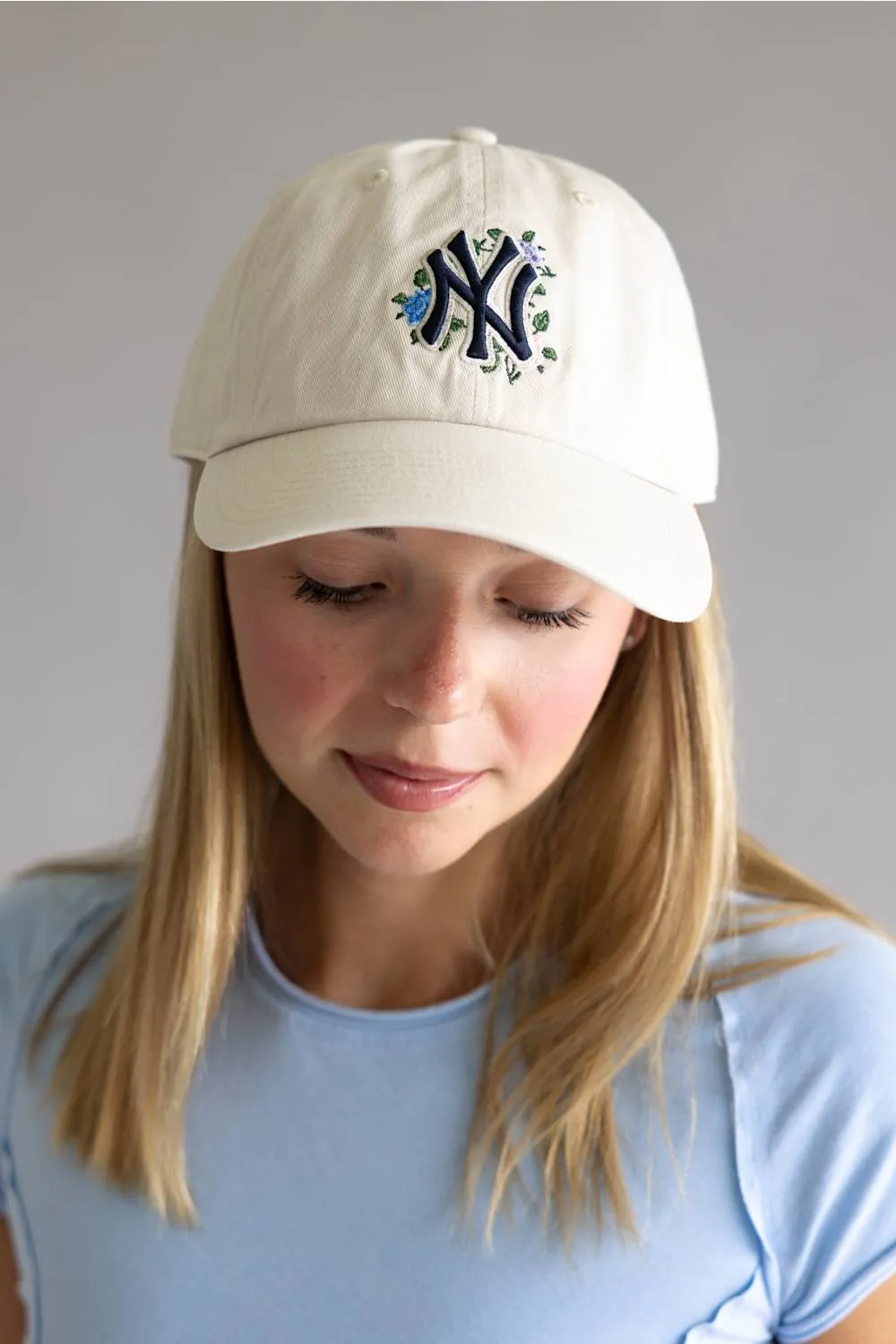 47 New York Yankees Bryony Clean Up Hat in Bone | B-BRYNY17GWS-BN sold by Glik’s
