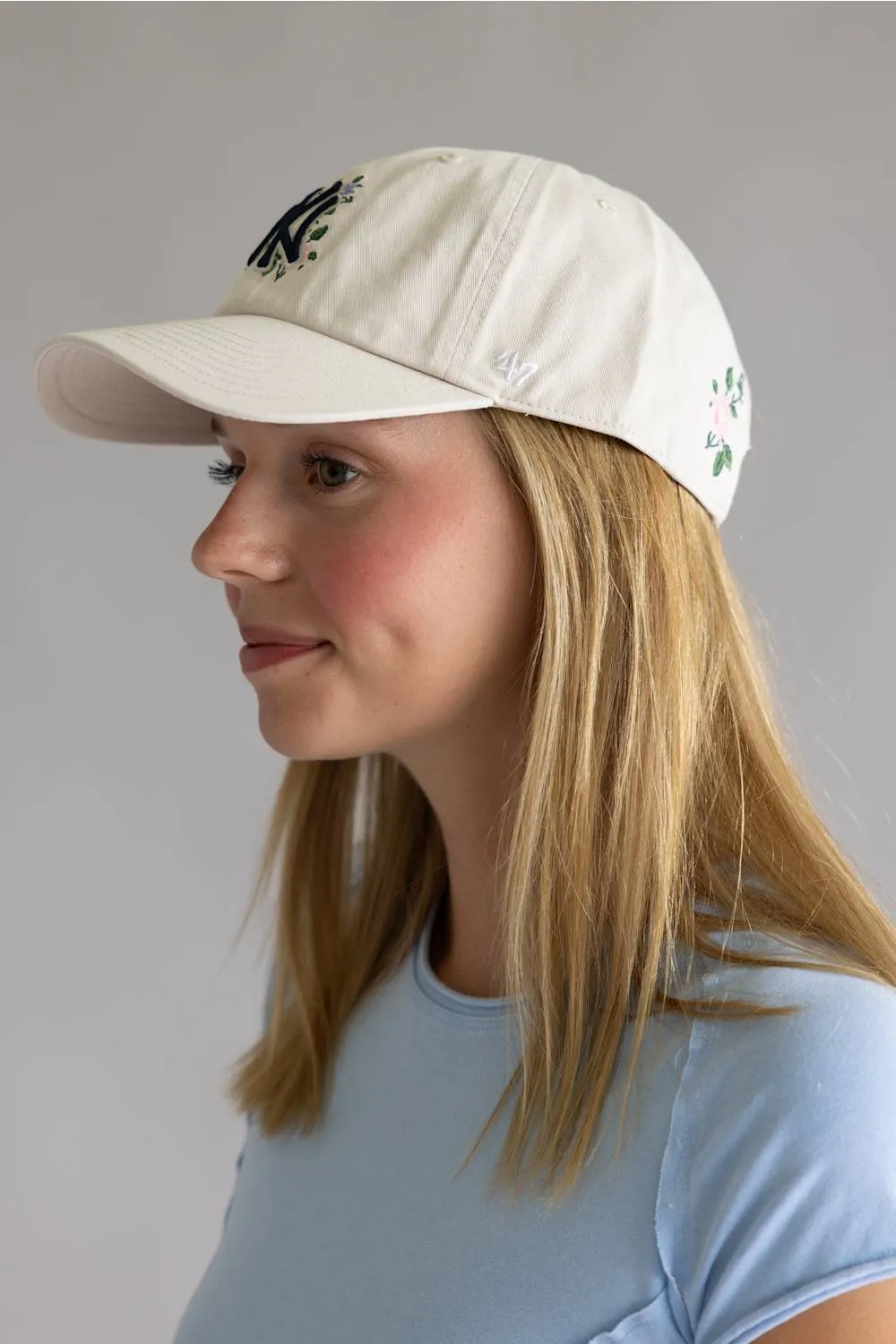 47 New York Yankees Bryony Clean Up Hat in Bone | B-BRYNY17GWS-BN sold by Glik’s product image thumbnail 3