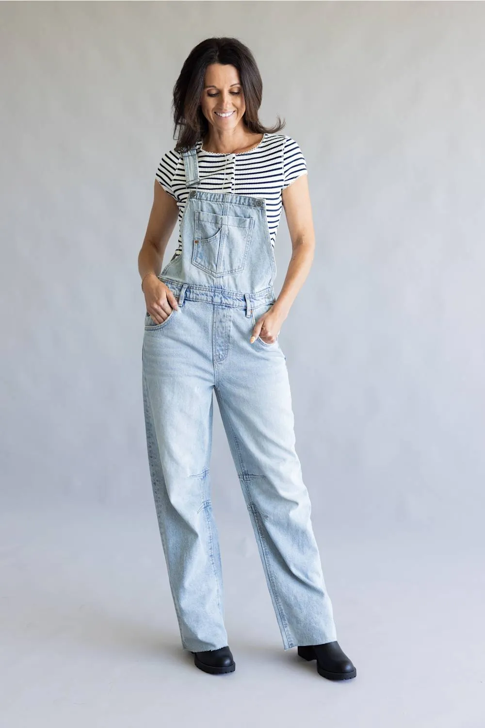 Hidden Dylan Denim Overalls for Women in Vintage Wash | HD8137RD-VT sold by Glik’s product image thumbnail 4