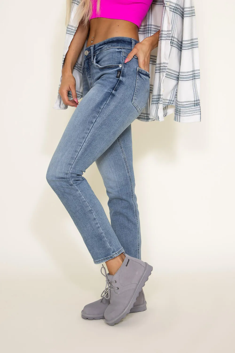 Silver Jeans Suki Mid Straight Leg Jeans for Women | L93413EAE283 sold by Glik’s product image thumbnail 4