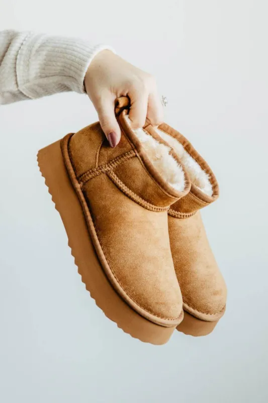 Beach by Matisse Breckenridge Booties for Women in Brown | BRECKENRIDGE-CHESTNUT sold by Glik’s