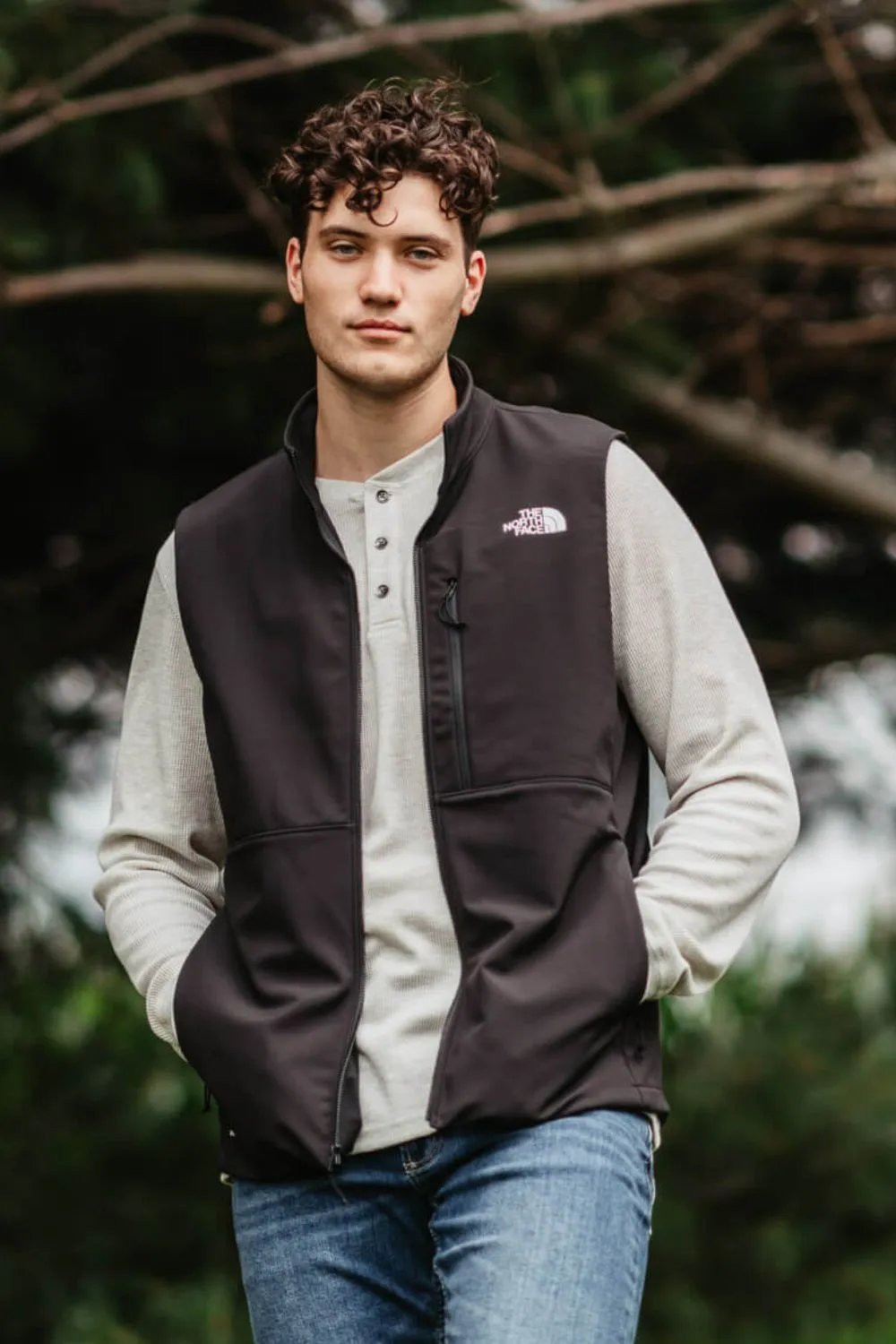 The North Face Apex Bionic Vest for Men in Black | NF0A84IJ-JK3 sold by Glik’s