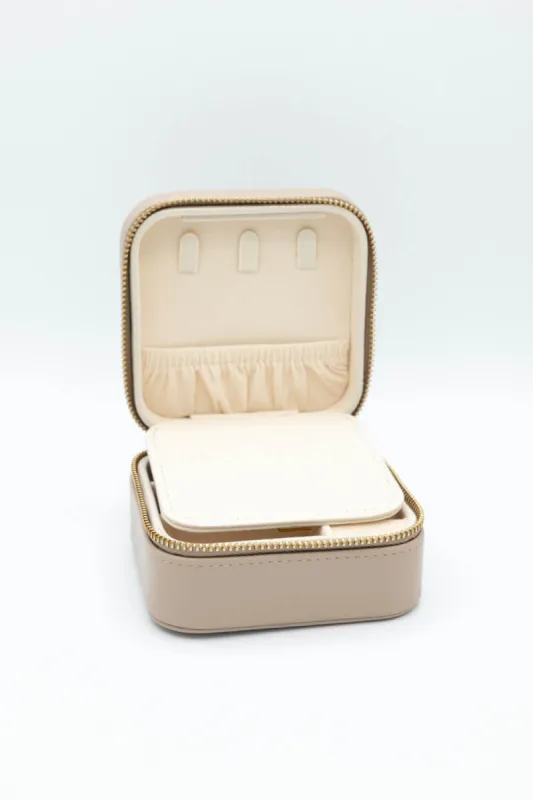 Simply Southern Small Jewelry Box Case in Almond | 0224-BAG-LTHR-JWLCASE-ALMOND sold by Glik’s