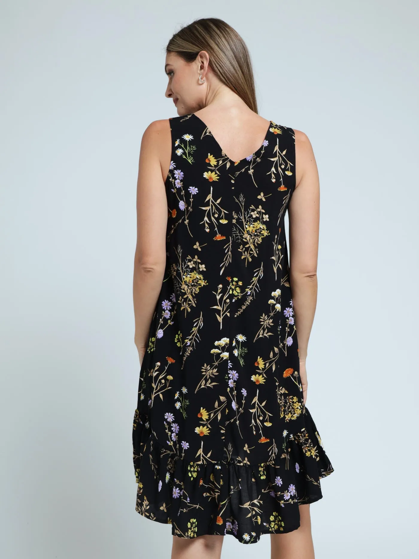 Seamless Frill Hem Hi-Lo Pleated Shift Dress - Black sold by Edgars product image thumbnail 2