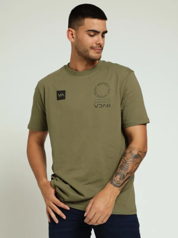 VA Mark Tee - Olive made by RVCA