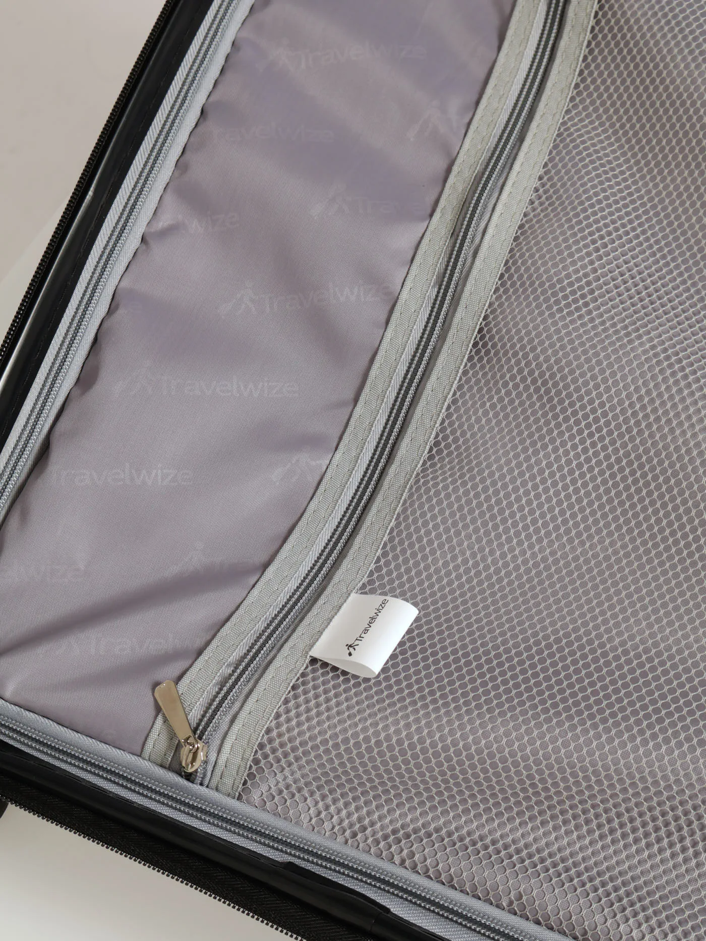 Java 4-Wheel Spinner Luggage - Navy sold by Edgars product image thumbnail 5
