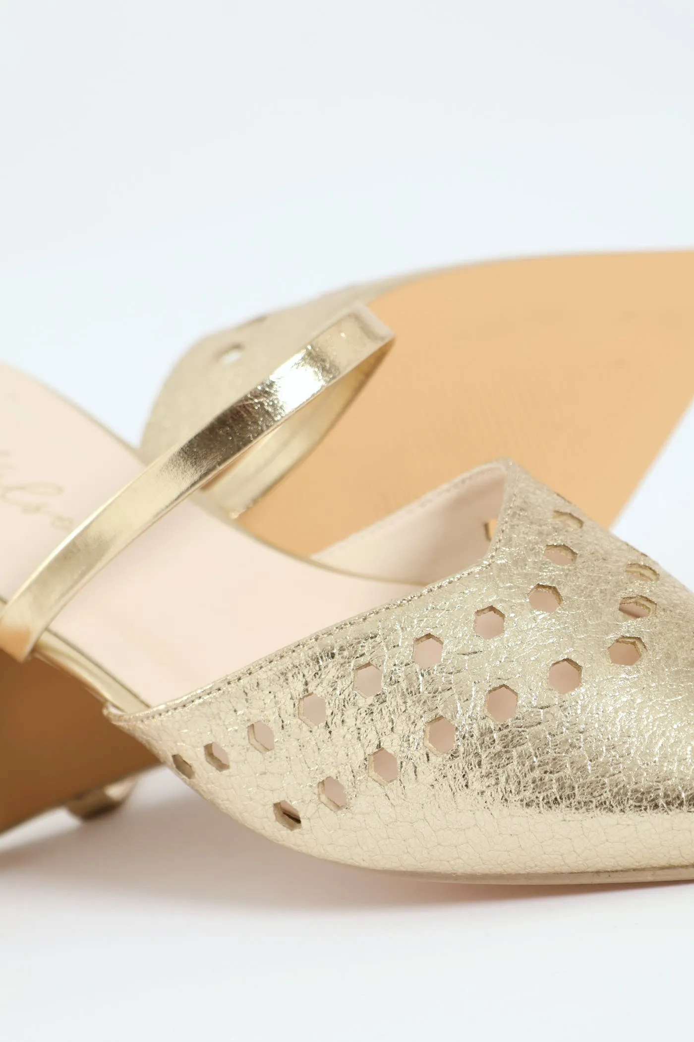 Woven Push In Shoe - Gold sold by Edgars product image thumbnail 5