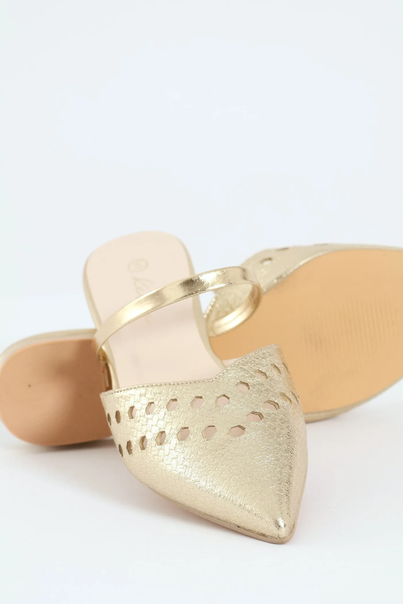 Woven Push In Shoe - Gold sold by Edgars product image thumbnail 2