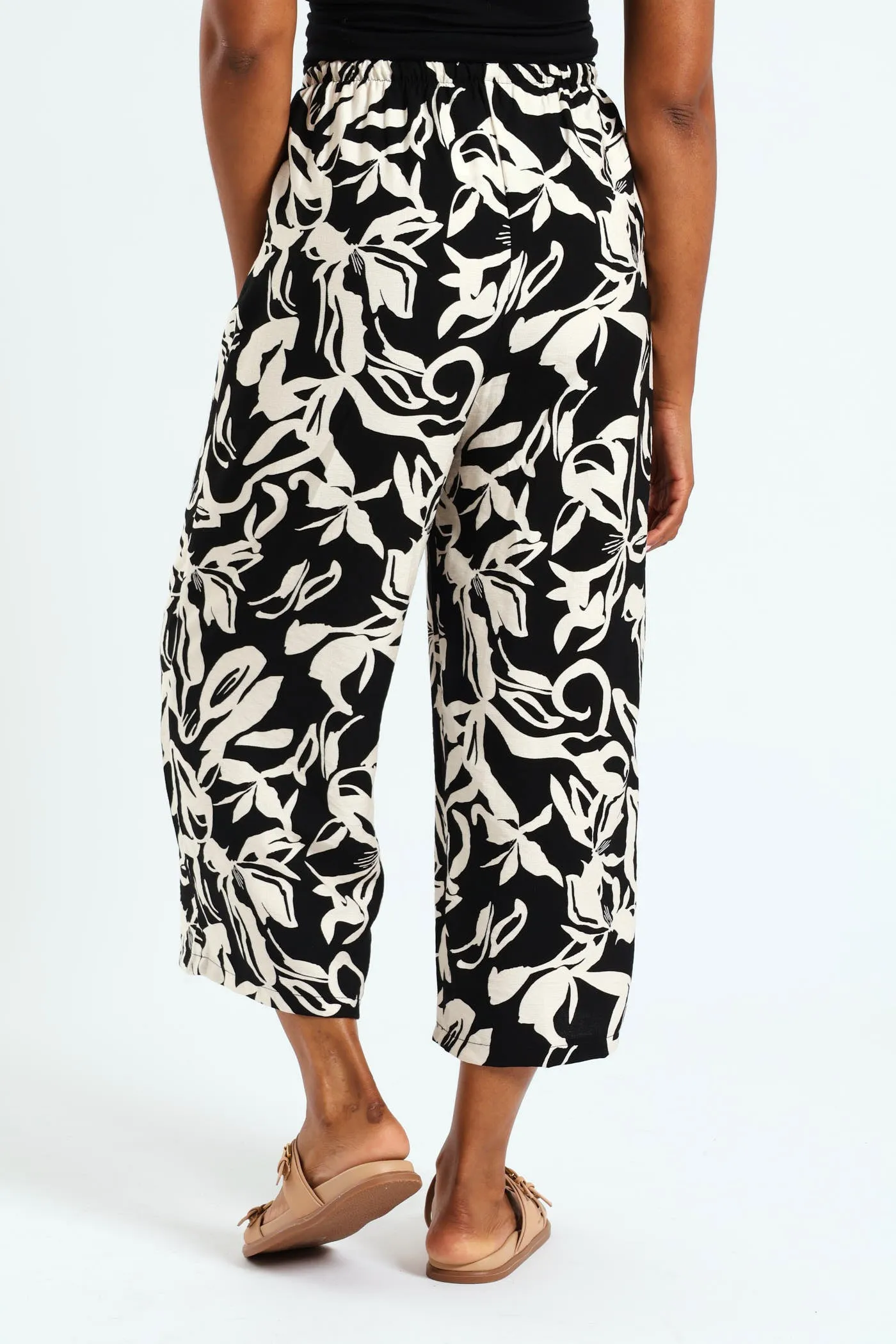 Printed Pull On Linen Capri Pants - Black/Beige sold by Edgars product image thumbnail 3