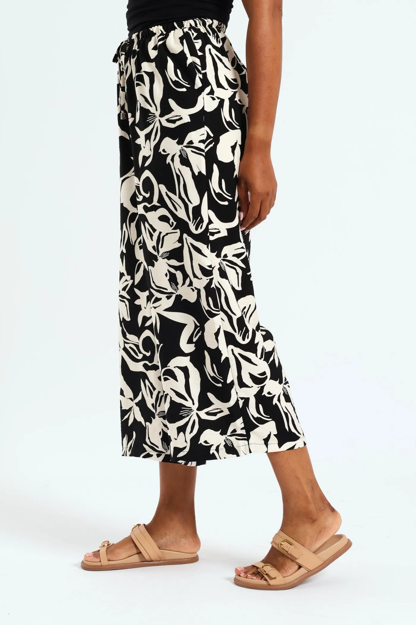 Printed Pull On Linen Capri Pants - Black/Beige sold by Edgars product image thumbnail 2