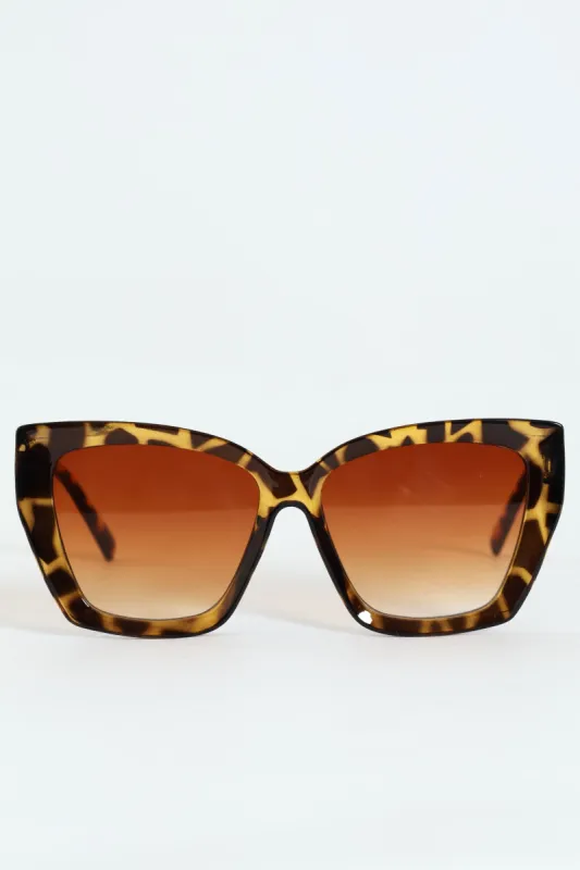 Bevelled Cateye Gradient Lense Sunglasses - Tortoise made by Edgars