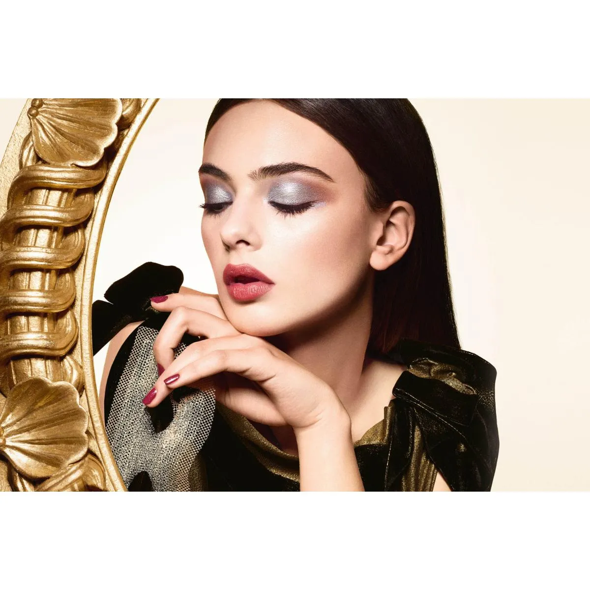 Vernis Limited Edition Holiday Nail Polish sold by Edgars product image thumbnail 4