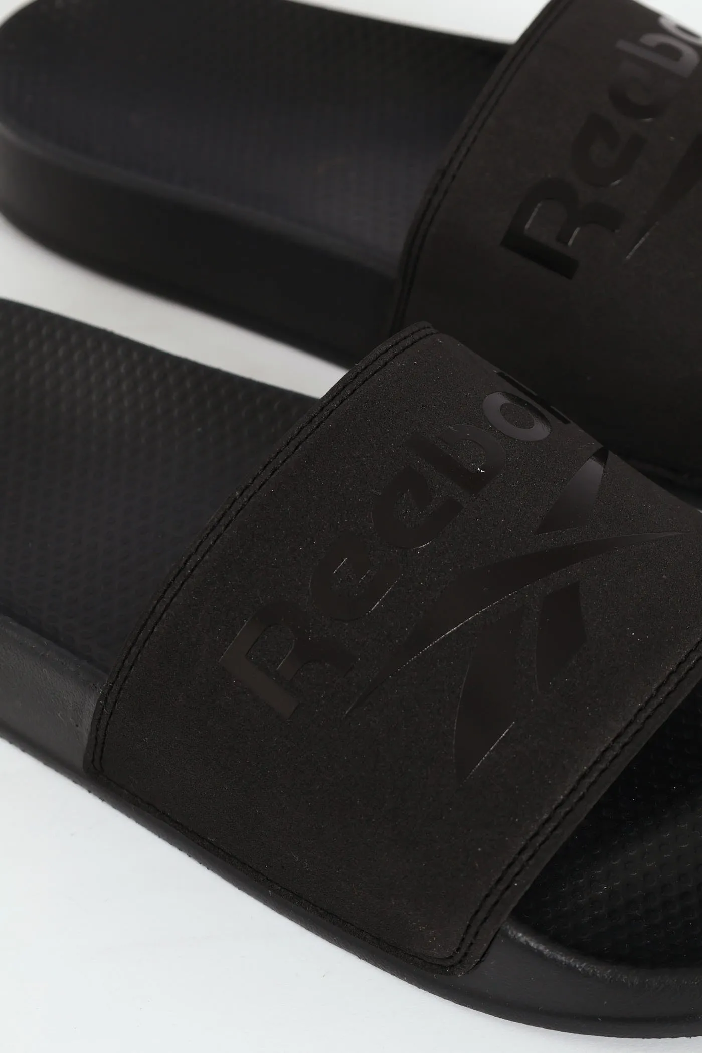 Fulgere Pool Slide - Black sold by Edgars product image thumbnail 2