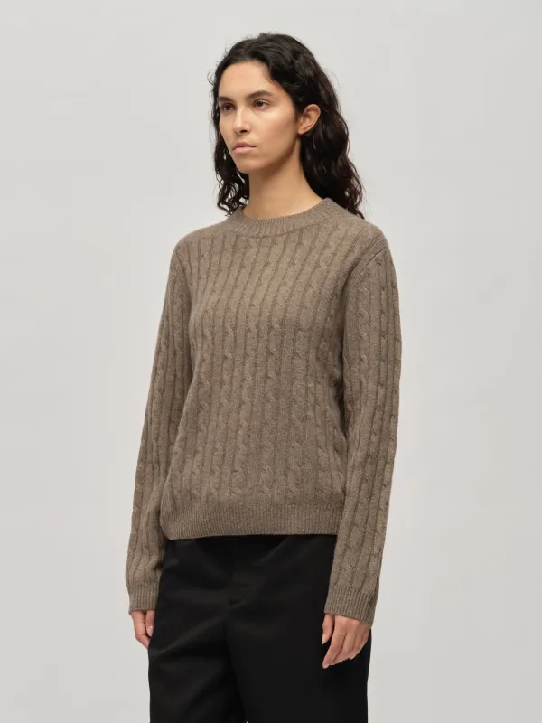 Premium Classic Cableknit - Truffle made by People’s Republic of Cashmere