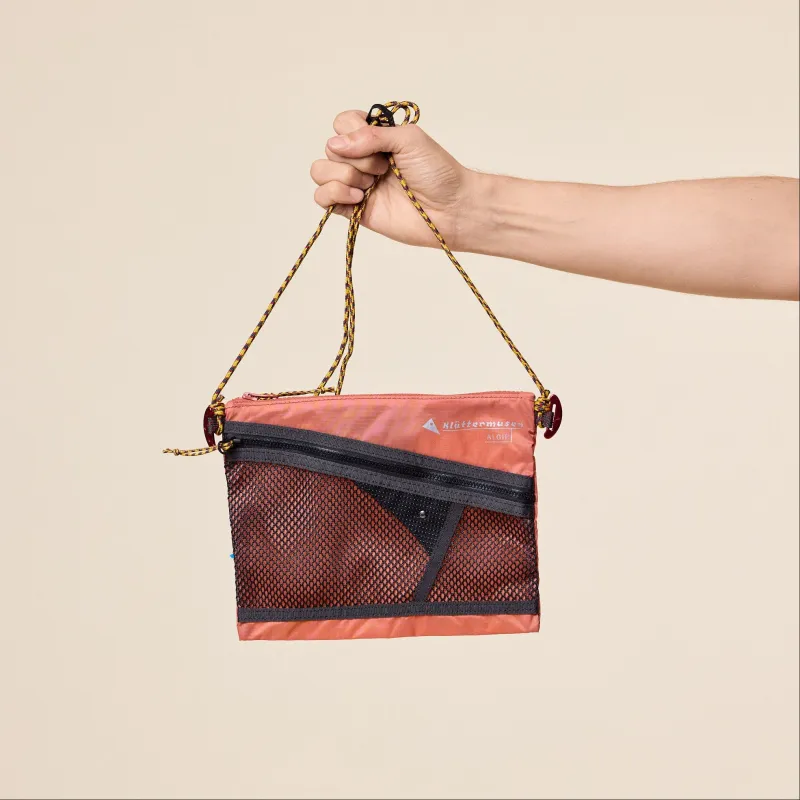 Klättermusen - Algir Accessory Bag Medium - Cloud Berry made by Klättermusen