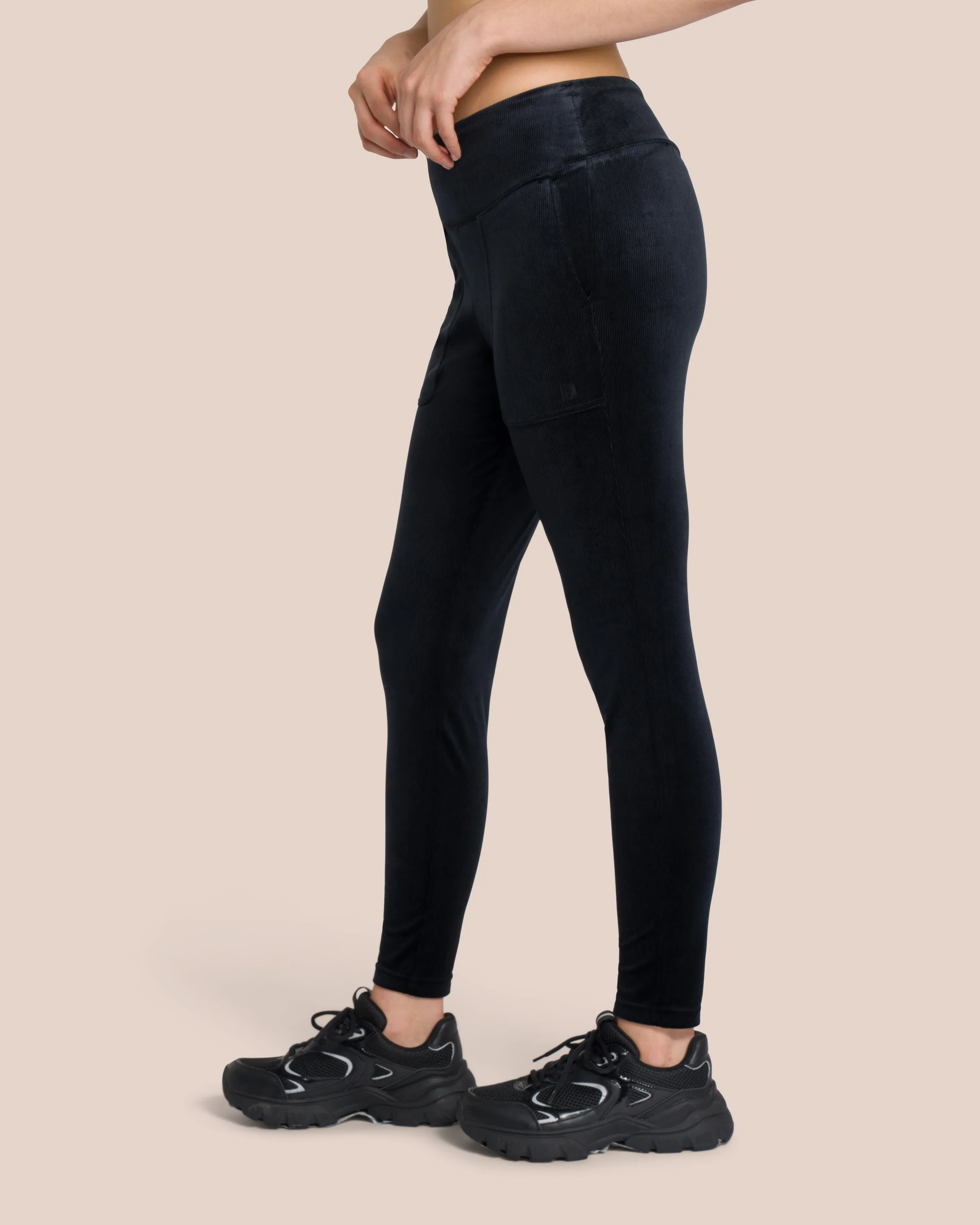 Eden Set Tall - Black sold by Oceansapart product image thumbnail 4