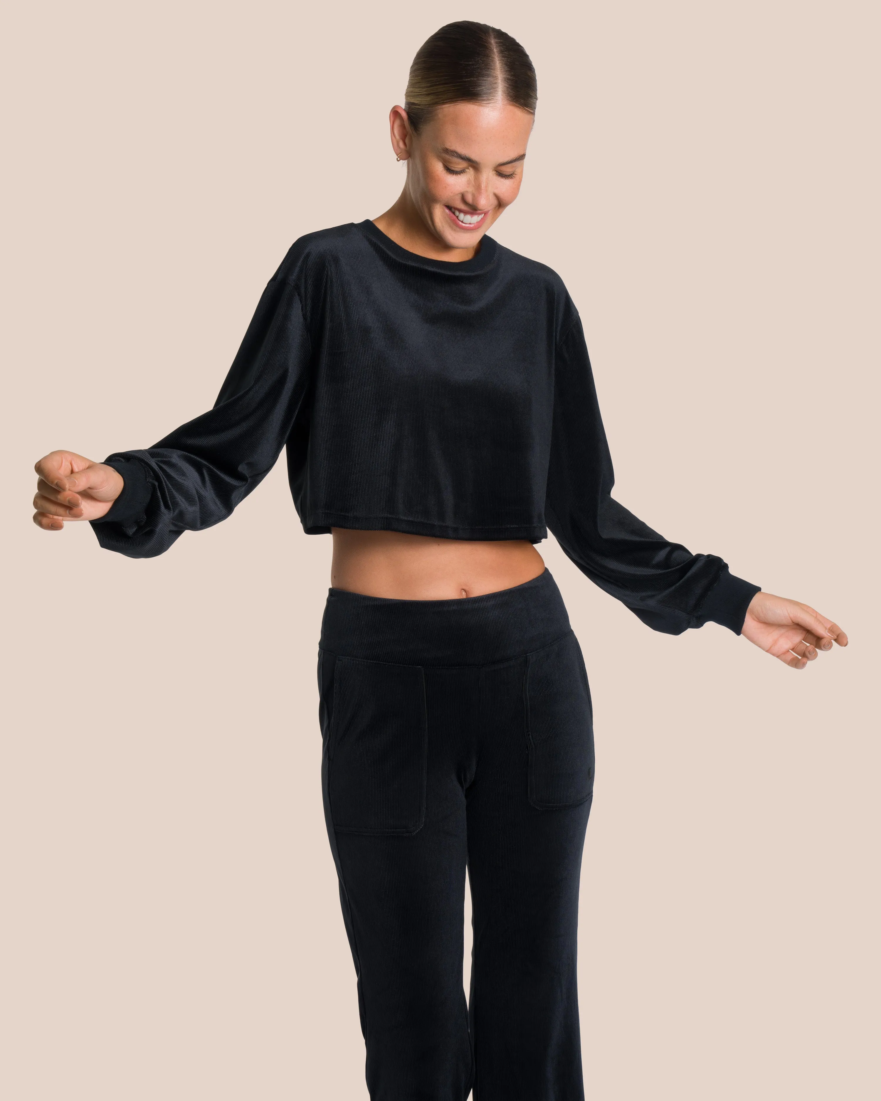 Eden Flared Set Deluxe Petite - Black sold by Oceansapart product image thumbnail 2