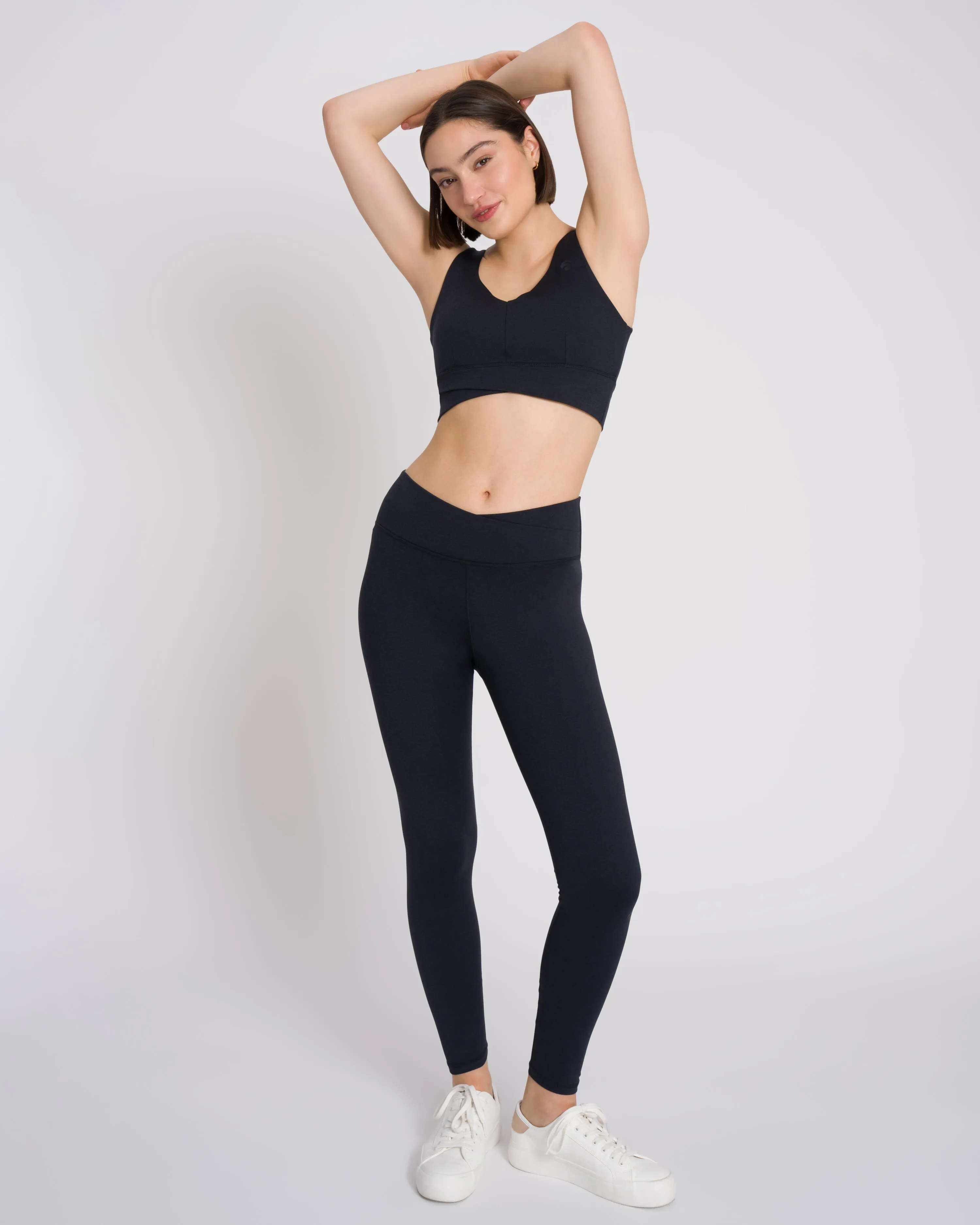 Dahlia Set - Black sold by Oceansapart