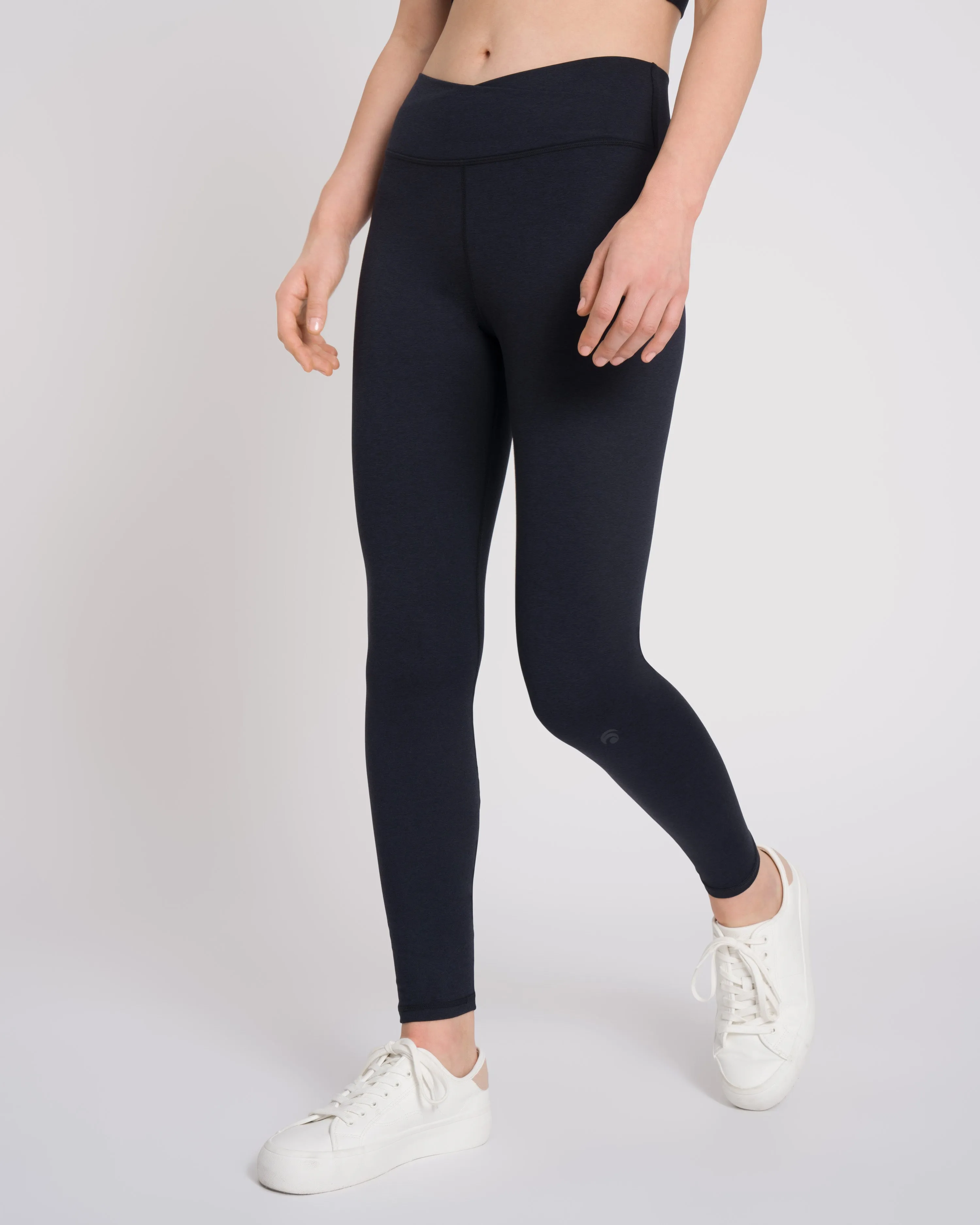 Dahlia Set - Black sold by Oceansapart product image thumbnail 4