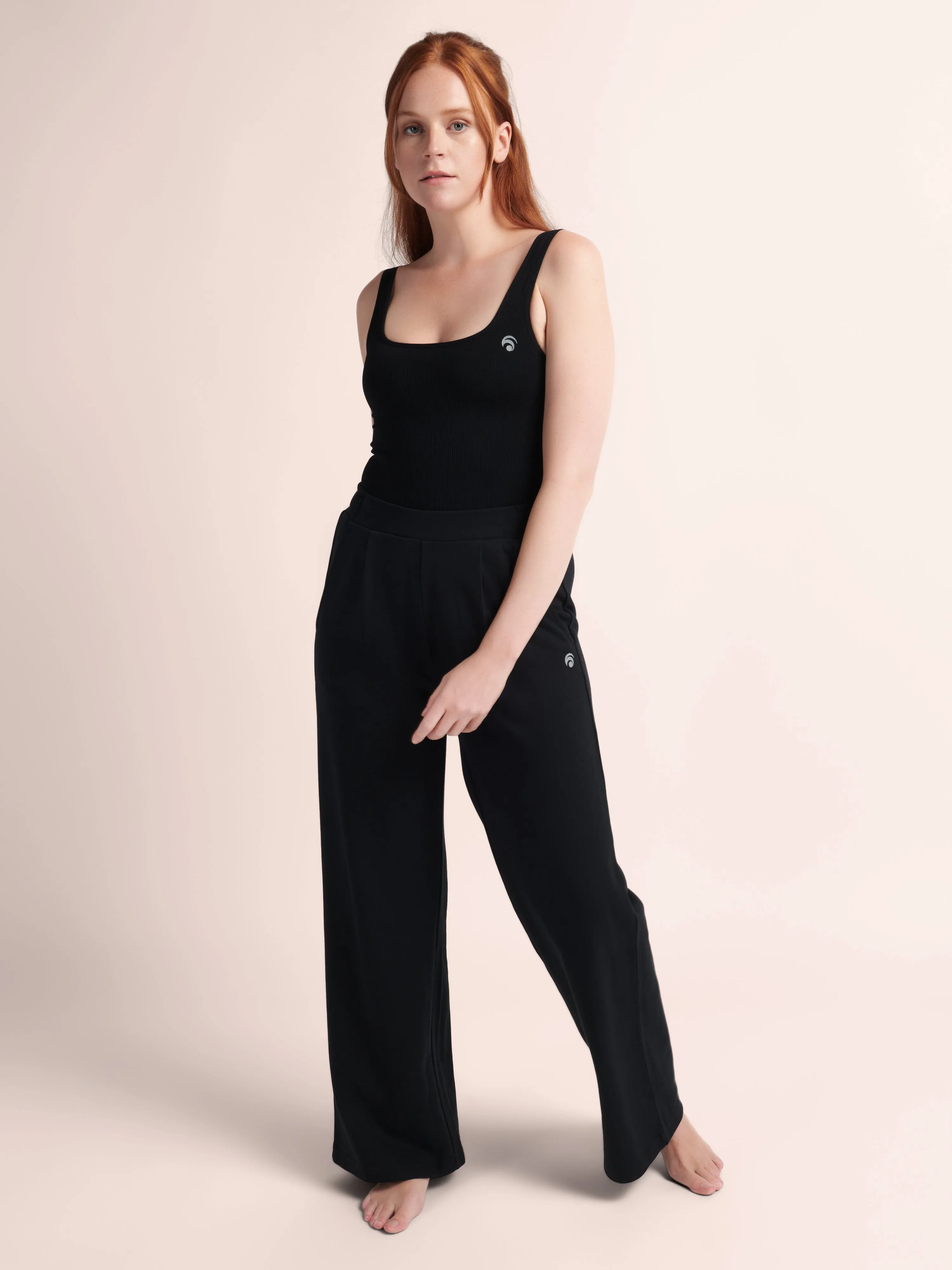 Brisk Set - Black sold by Oceansapart